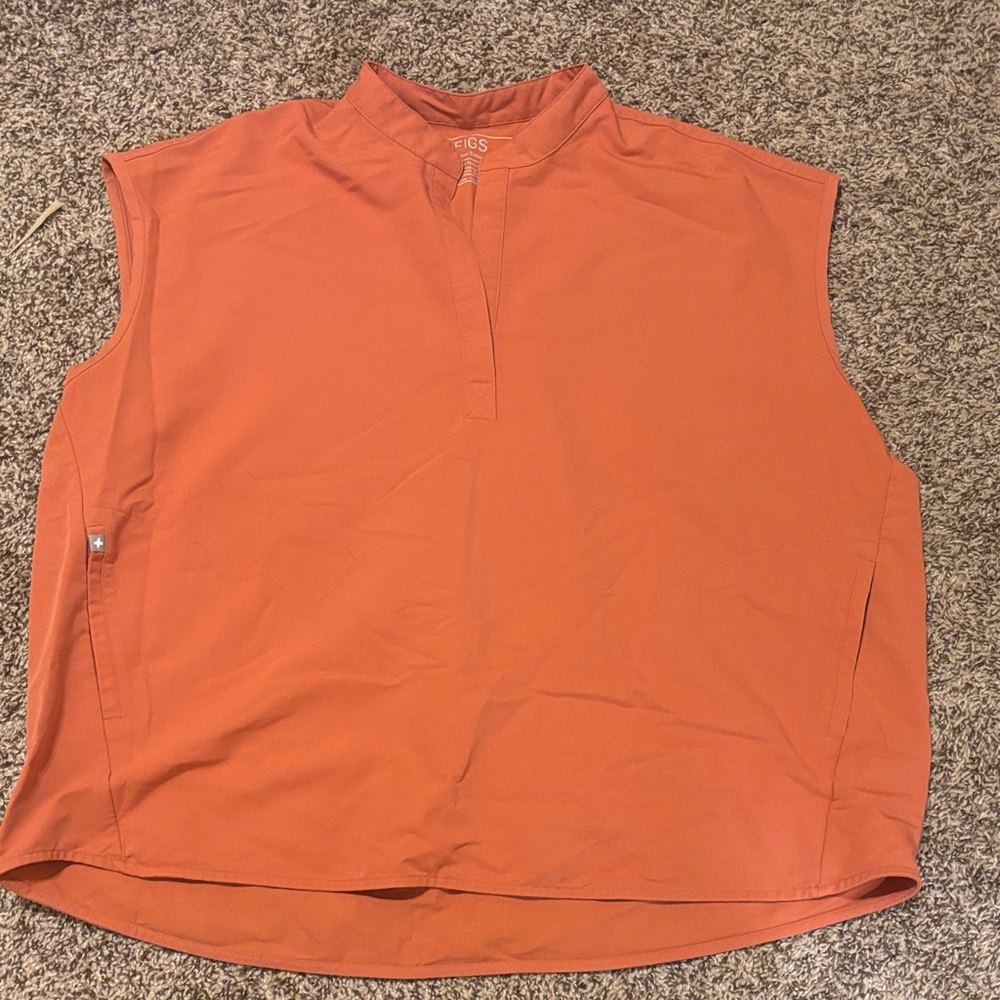 Figs Technical Collection Rust Top - image 1